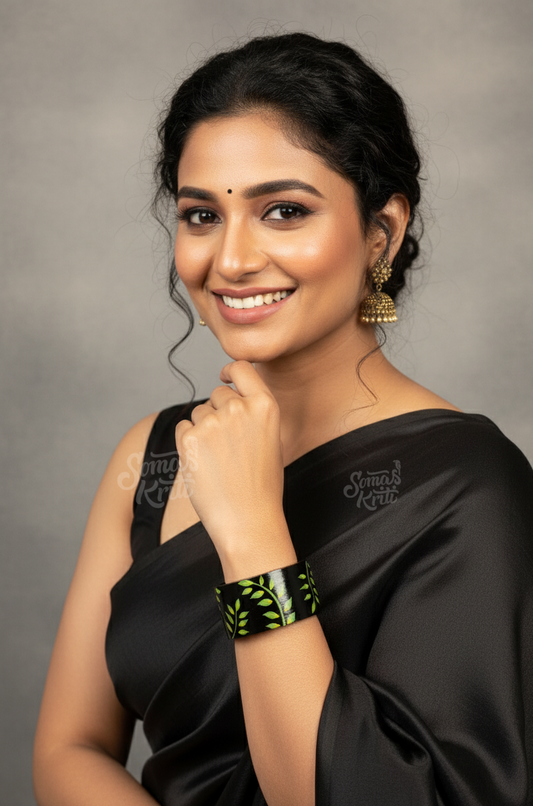 Hand-painted Wooden Kada- 4 cm- Green Leaves on Black base