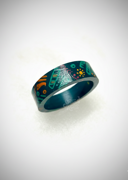 Hand-painted wooden kada- 2 cm- Graphical motifs on Dark Green base