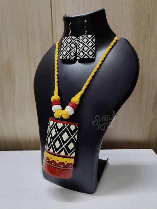 Hand-painted Bamboo Necklace set- B/W check with red pattern